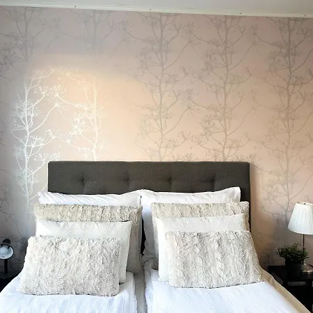 Rollo Riverside Apartment *